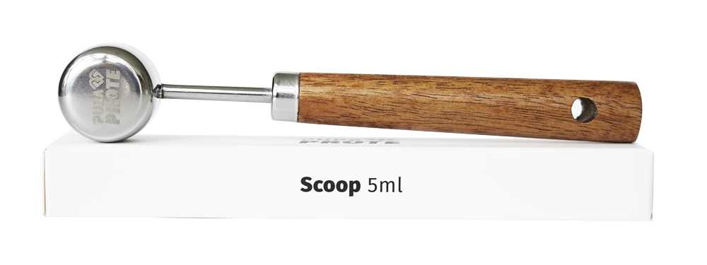 imagen del scoop pura prote de 5 ml sobre su cajita de empaque